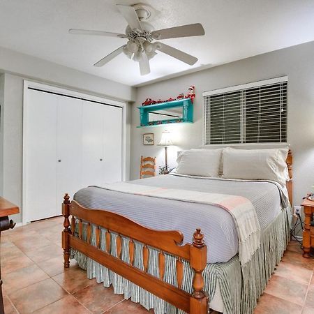 Arlington Home With Patio, Walk To Atandt Stadium! المظهر الخارجي الصورة